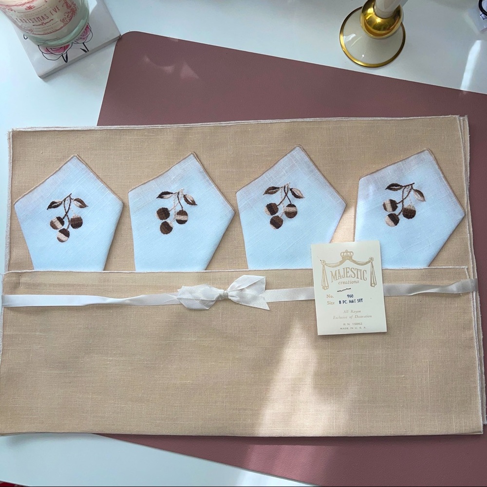 Vintage Majestic Creations Embroidered Beige, Brown & White linen 8 pc Mat set